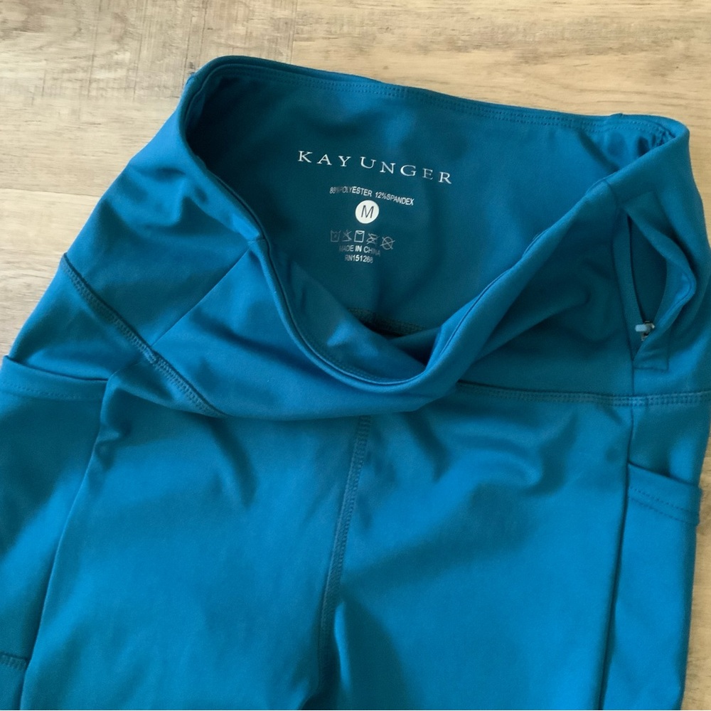 EUC Womens x2 Black and Teal Leggings - Picture 4 of 4